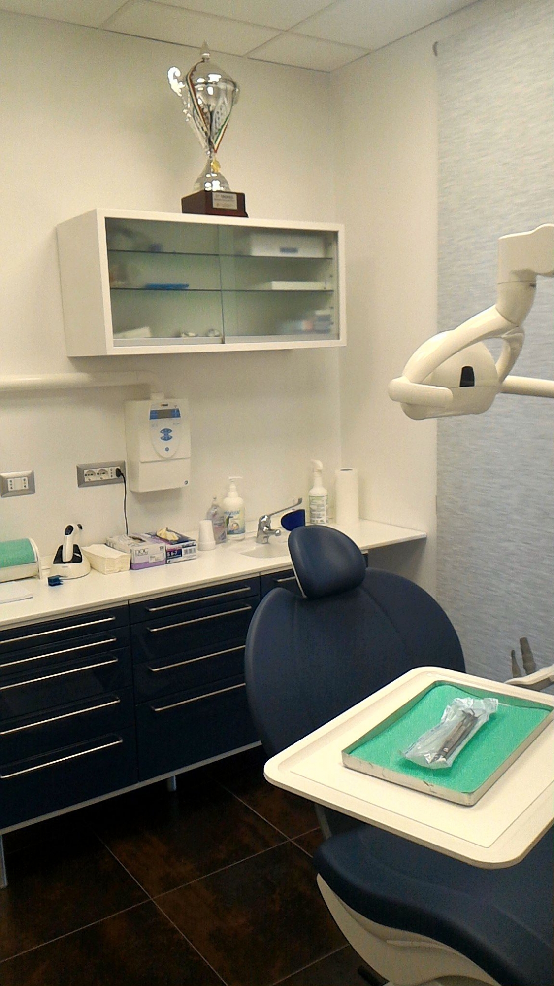 Ergonomia studio odontoiatrico poltrona riunito